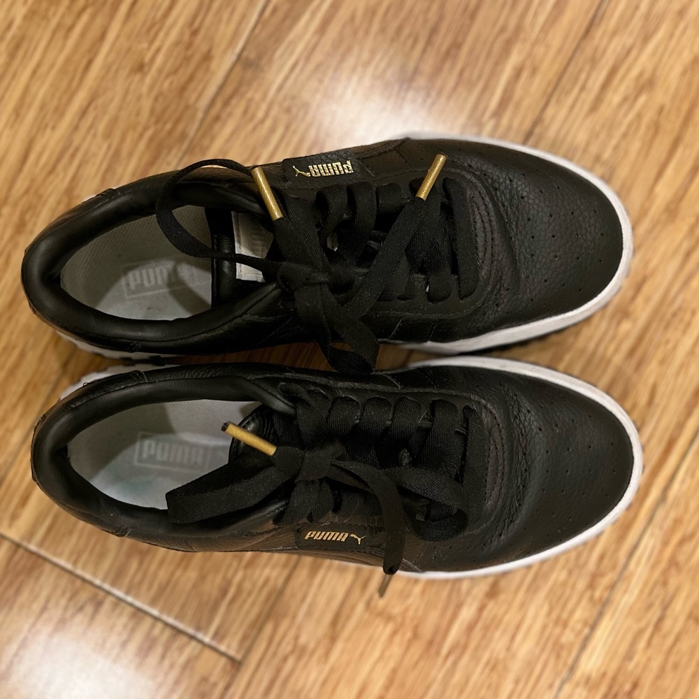 Puma Platform Sneakers Size 8 Womens Black and white with a hint of gold